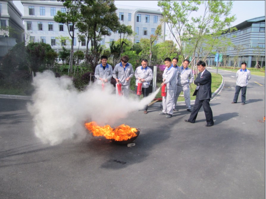 2011年本松全體員工舉行消防演習(xí)活動